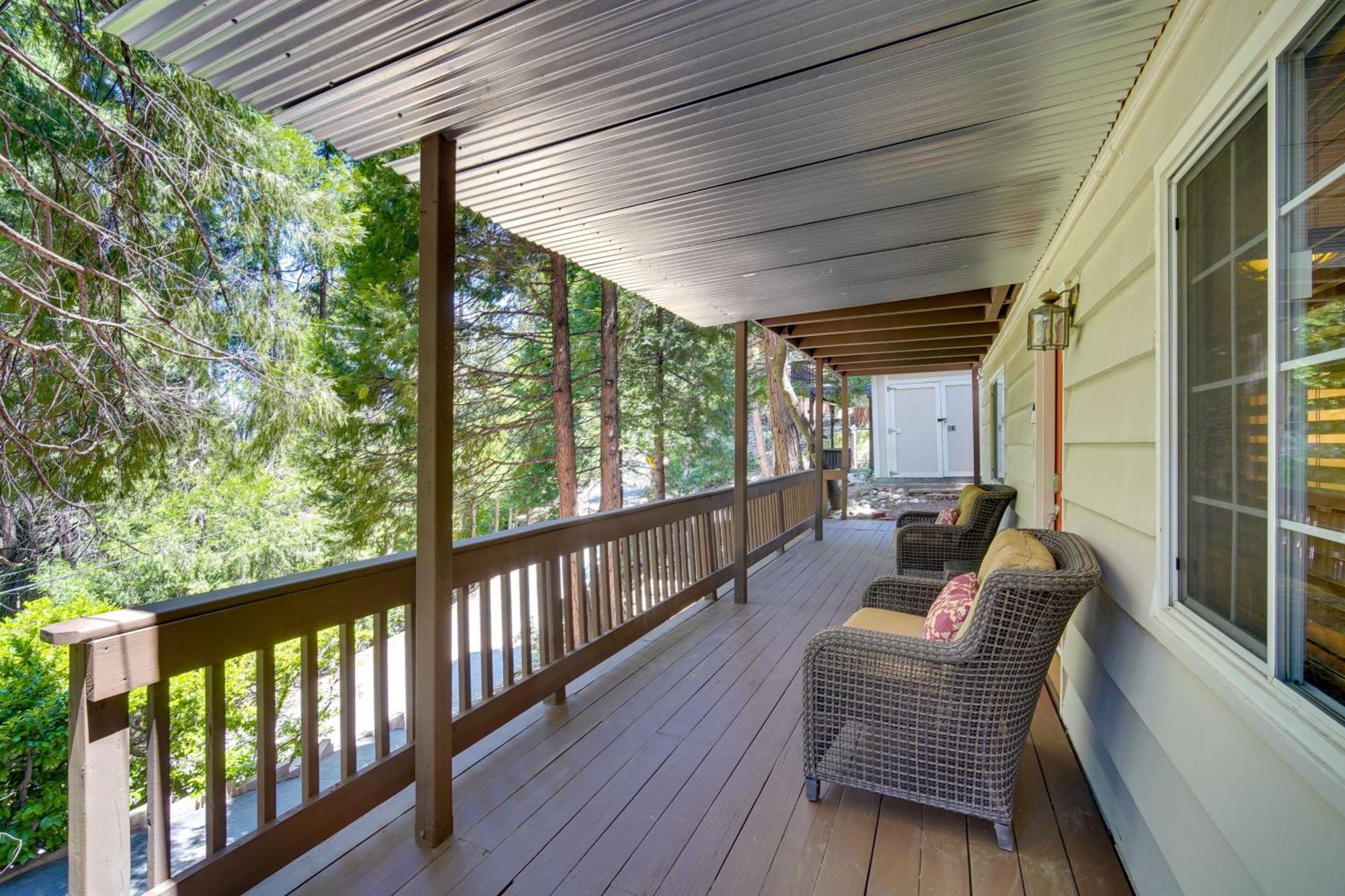 Lake Arrowhead Cabin With Decks Less Than 2 Mi To Village! Exterior photo